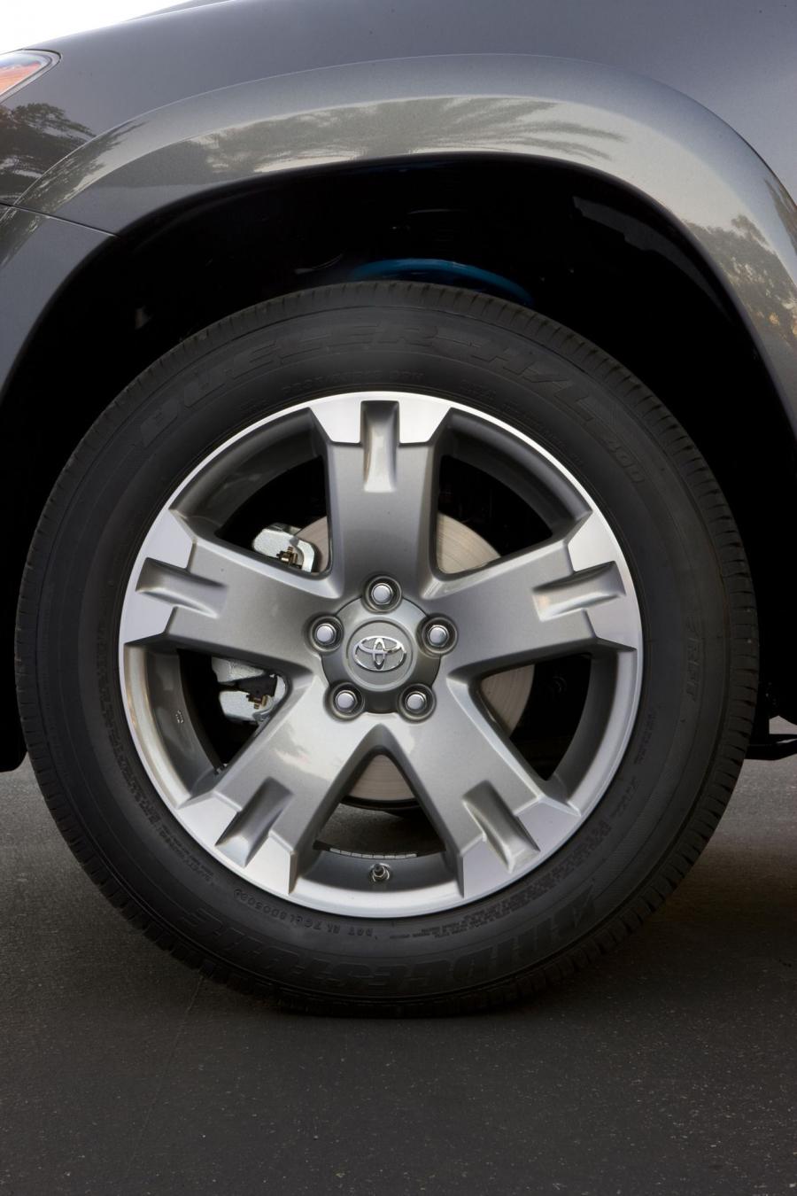  Toyota RAV4 2009 года  (фото 19 из 22)